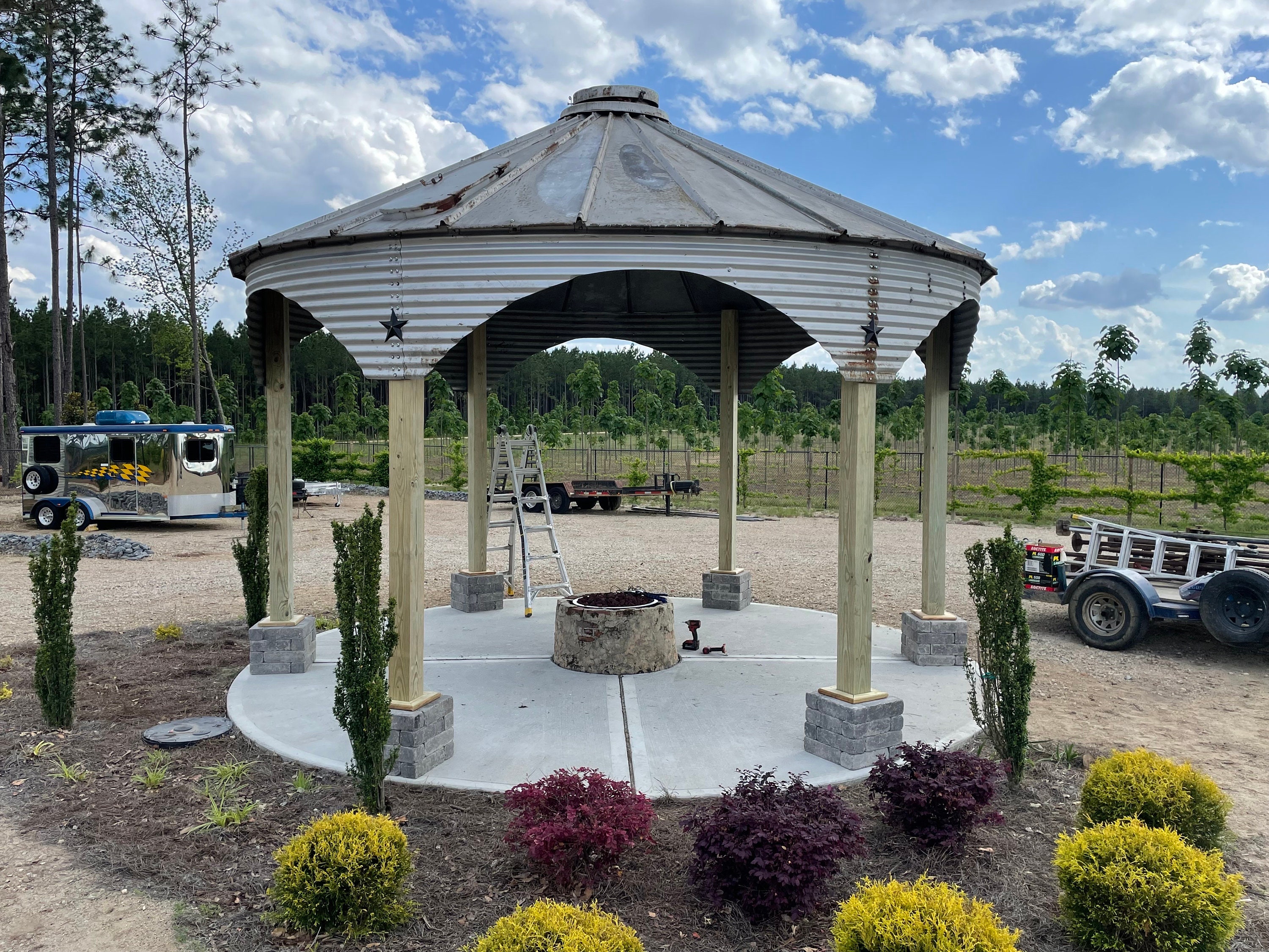 Scalloped Grain Bin Gazebo With Stone Post Bases Etsy