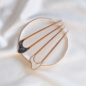 Goldie Wave Hair Pins