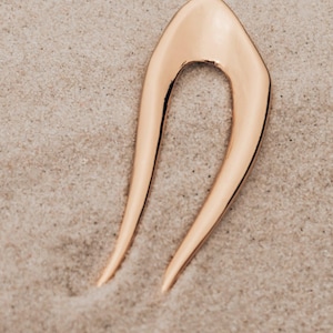 Cascade French hair pin