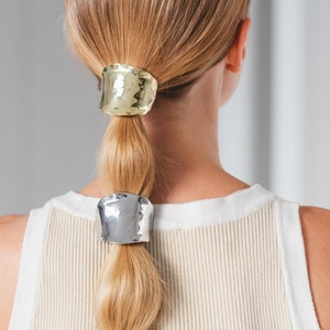 Modern Muse Ponytail Cuff Cover