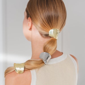 Modern Muse Ponytail Cuff Cover