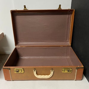 Vintage Brown Suitcase 1950&#39;s Luggage Fall Decor