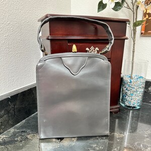 Bolso de mano vintage de cuero de los años 50 con asa superior: bolso gris de mediados de siglo, Berna de California imagen 10