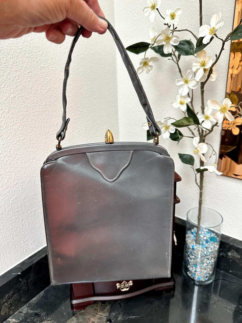 Bolso de mano vintage de cuero de los años 50 con asa superior: bolso gris de mediados de siglo, Berna de California imagen 8