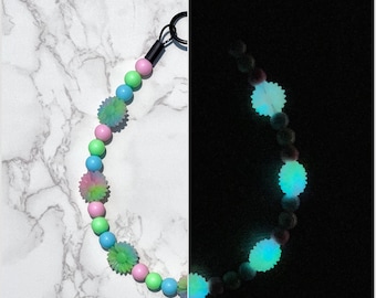 Daisy Glow Beaded Dog Collar