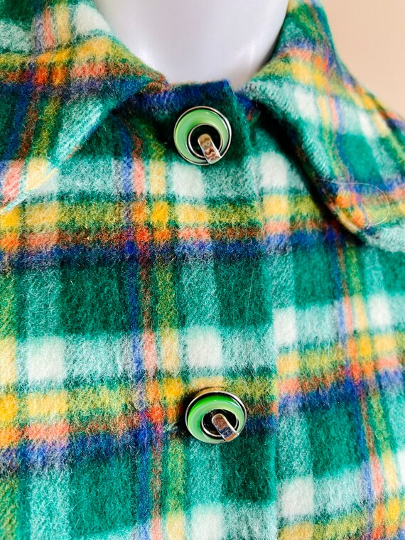 Vintage 70s Soft Green Plaid Cape Coat Jacket Pon… - image 3