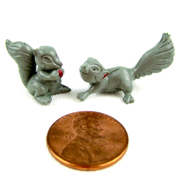 Miniature Plastic Squirrel Pair- Vintage New Old Stock- SSCO Hong Kong #2204- Craft Fairy Garden Dollhouse Diorama Eggery