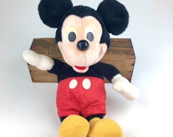 Peluche vintage de Mickey Mouse de 16 pulgadas con pantalones rojos y botones blancos de Disney Playskool, años 80, Hasbro