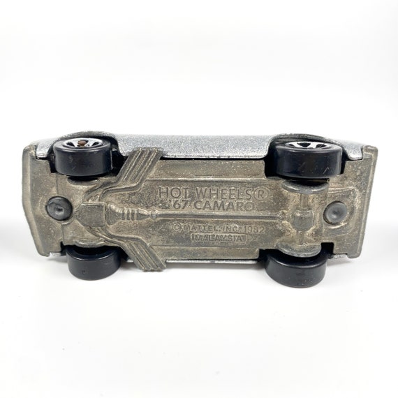 Hot Wheels - Auto In Metallo Pro Vintage Scala 1:64, Modelli Assortiti