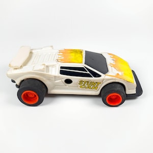 Rare Vintage 1992 Tyco Lamborghini Countach Stunt Car, Pull Back N Go Action -White w/ Flames, 4.75”
