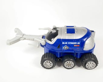 Battery Powered! Vintage 1996 BANDAI Big Bad Beetleborgs Blue