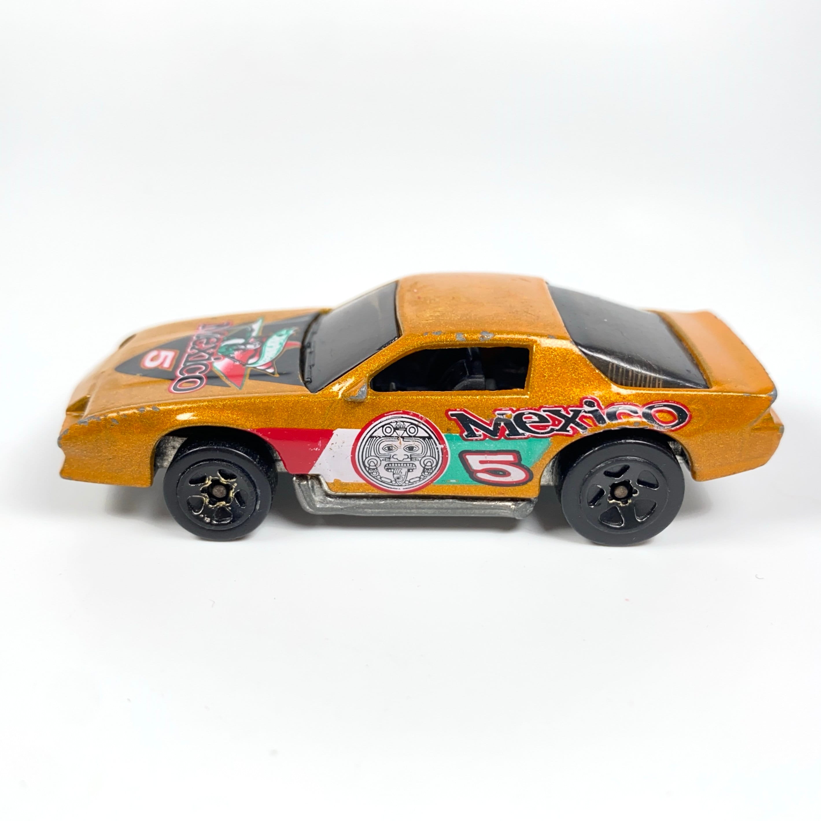 Vintage Hot Wheels 1983 Chevy Camaro Z28 Mexico 5 Metallic Gold 1