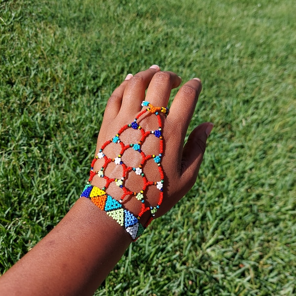 South African Beaded Zulu glove/bracelet. Tribal Jewelry. Zulu women jewelry.