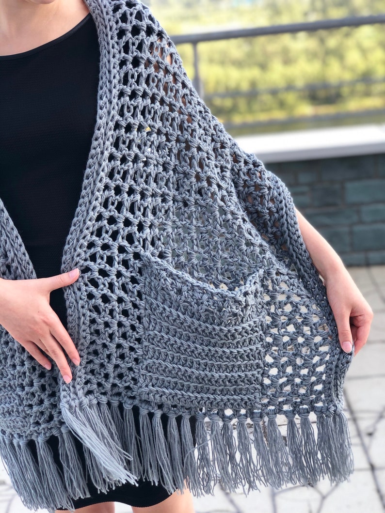 Crochet Shawl with Pockets Explore