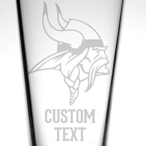 Minnesota Vikings Custom Pint Glass-Your text-Personalized-Viking Football Fans-Fathers Day Gift Gift for Coach-Dad-Christmas-Uncle-Son-Mom Custom Text