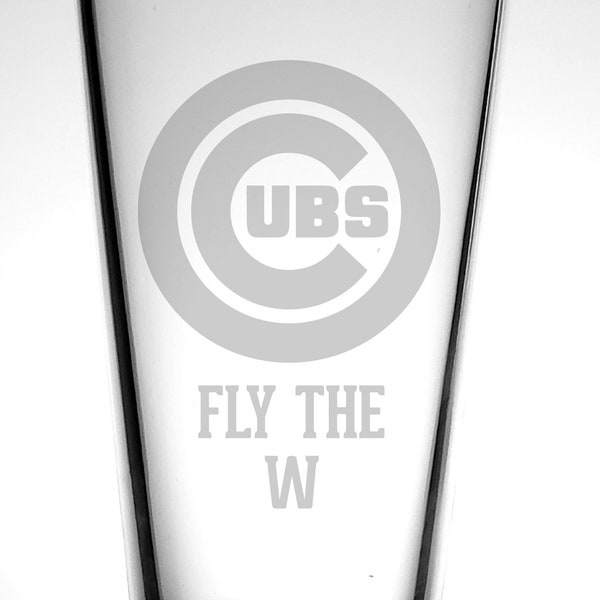 Chicago Cubs Custom Pint Glass-Personalized Beer Pint-Birthday Gift-Baseball Mom Dad-Coach-Player-Sports Fan-Cubs Baseball-Cubbies-Wrigley