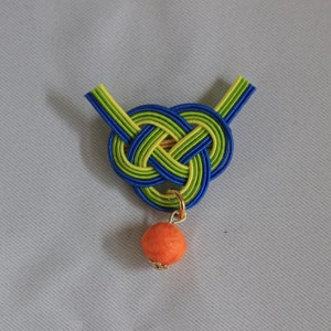 Japanese accessories, Mizuhiki Knot brooch, Blue&Green Awaji brooch, Washi paper Ball, Japanese Jewelry, Kimono accessories