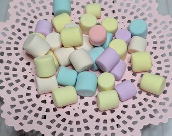 Fake Mini Marshmallows, Fake Food Faux Marshmallows, 10/25 pk Faux Marshmallows, perfect for Easter tiered tray decor