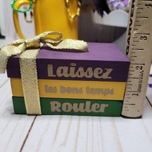 mardi gras tiered tray decor