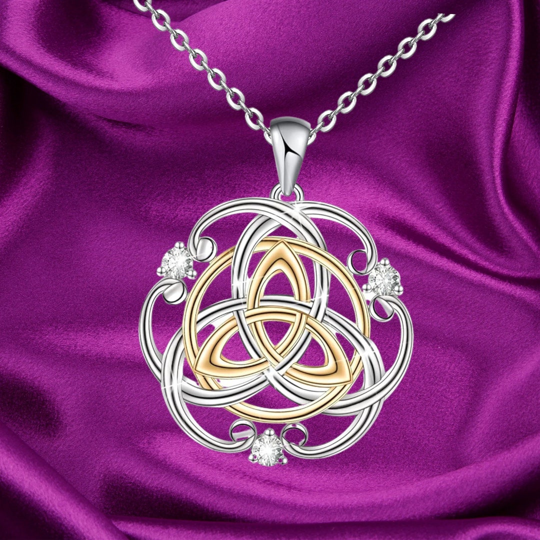 Irish Celtic Knot Pendant Necklace for Women S925 Sterling Silver Celtic Triquetra Necklace