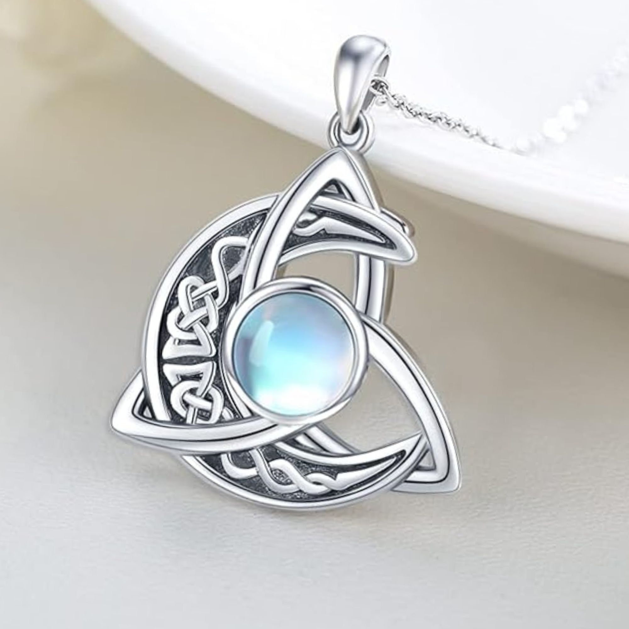 Collana celtica da donna in argento Sterling 925 con ciondolo a forma di luna a mezzaluna celtica con nodo celtico ossidato, buona fortuna irlandese, regalo per ragazze adolescenti, Argento sterling