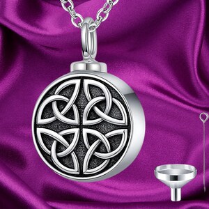 Collana con urna a croce in argento sterling per ceneri