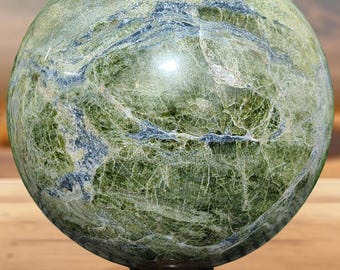 Sfera di vesuvianite verde naturale da 200 mm, pietra chakra, sfera metafisica curativa.
