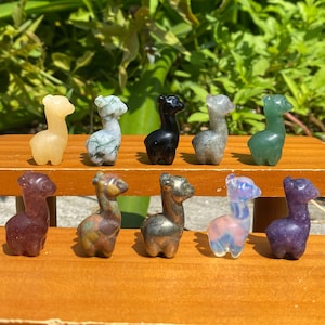 Mini Gemstone Alpaca, Carved Crystal Alpaca, Animal Sculpture, Healing Crystal, Crysal Home Decor, Crystal Gifts