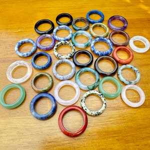 Natürlicher Edelstein-Kristallbandring: Handgemachter Heilschmuck