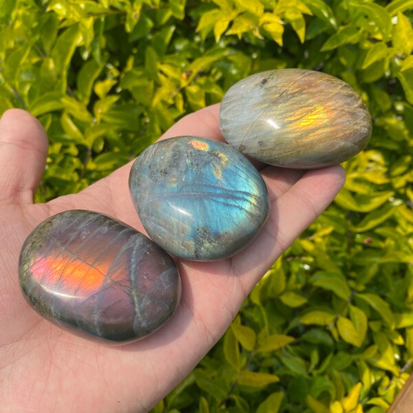 AAA Quality Flashy Labradorite Palm Stone, Crystal Pocket Stone, Crystal Palm Stone, Mediation Stone, Third Eye Chakra, Reiki Healing