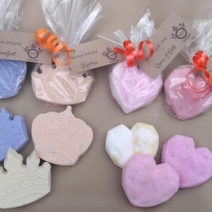 Handmade Heart & Crown Bath Bombs, Mini Hearts, Fizzy Bath Powder