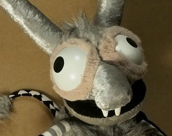 Toothy Impee (Velour Plush Hand Puppet)