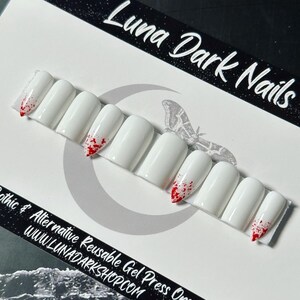 Bloody Vamp Teeth Press On Nails: Spooky Goth Halloween False Nails