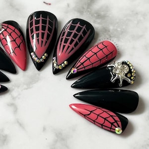 Goth Spider Press On Nails: Halloween Reusable False Nails