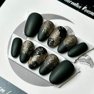 Cinnamon Rose Press On Nails: Gothic Glitter False Nails with Black Roses