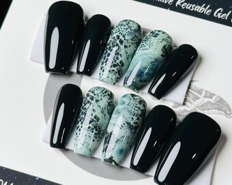 Snakebite Press On Nails, Gothic Snake Accent, Alternative False Nails