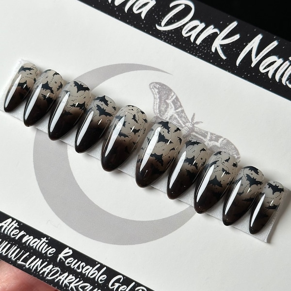Dizzy Bats, Black and Grey, Halloween Thermal Bat Nails, Goth Press Ons, Witchy Nails, Reusable False Nails, Press-on Nails