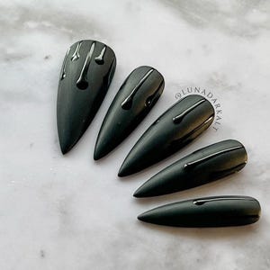 PRESS ON NAILS, Goth Press Ons, Black on Black Blood Drip Nails, Reusable, False Nails, Fake Nails, Press-on Nails, Glue-on Nails