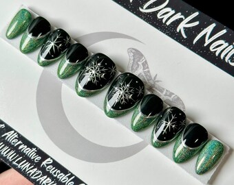 Gothic Christmas Press On Nails: Green Glitter Snowflake False Nails