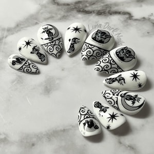 Witchy Cat Press On Nails: Goth Halloween False Nails