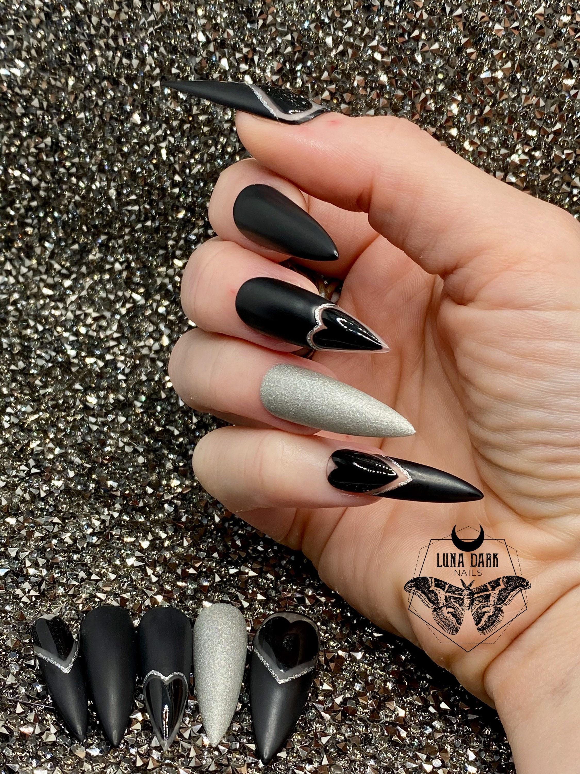 Gothic Press On Nails: Black Hearts, Anti-Valentine's Day False Nails