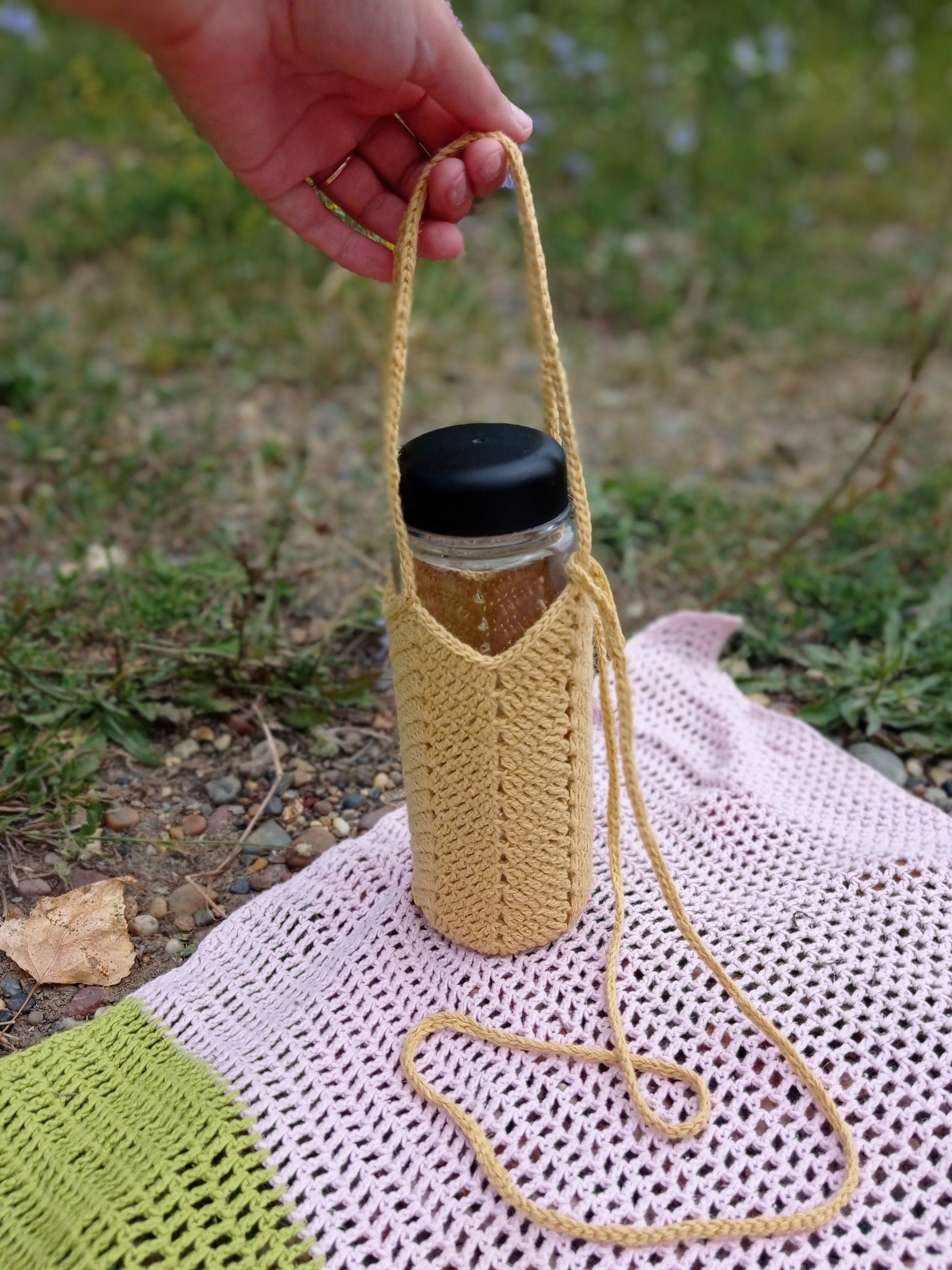 Crochet hydroflask bag. Handmade water bottle holder. | Etsy