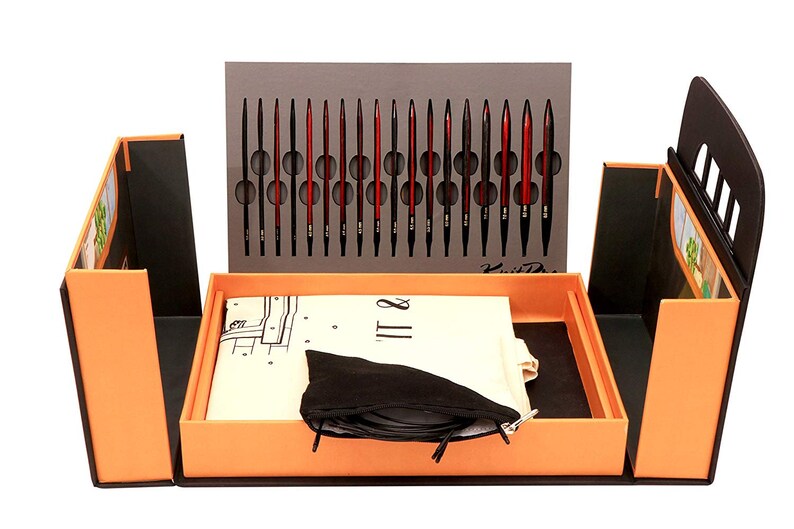 Подарок директору. Lego travel building suitcase. Фуд набор на новый год купить яндекс маркет. Набор agness для кухни с ножницами. Набор уникальных.