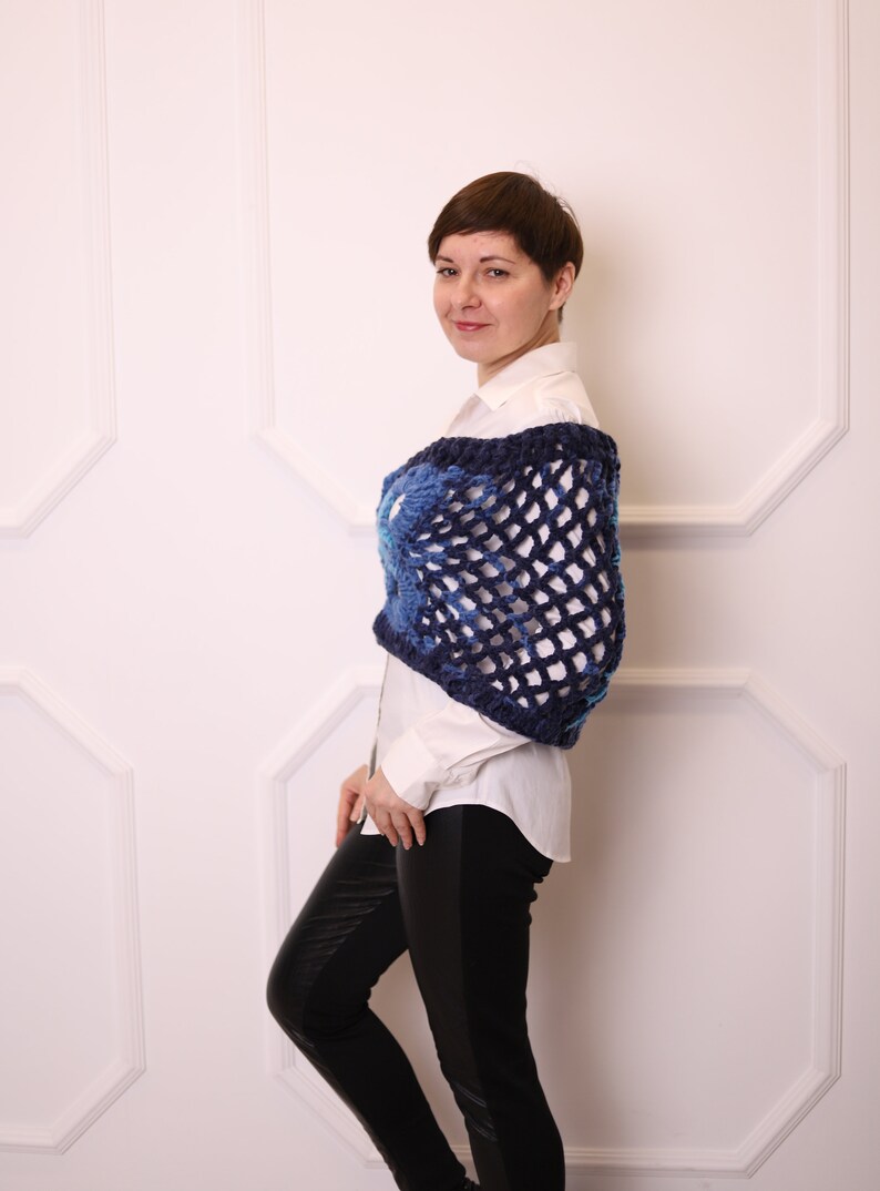 Woman Openwork Gradient Deep Blue Boho 3d Butterfly Crochet Poncho Eco Friendly Net Knitted Hippie Wrap Party Mesh Lacy Ombre Navy Shrug Clothing Women S Clothing Valresa Com
