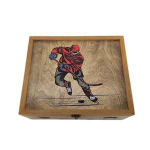 Personalized hockey box. Gift for a hockey player. Sport hockey. Hockey fan. Gift for my husband. gift for a man. Hockey puck