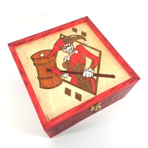 Comics Hero Wooden Box. Personalized engraving available. Nice gift for fans of this film and comics.