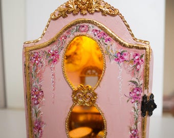 1:24 Scale Rococo Dollhouse Dresser – Handmade Miniature Wooden Chest of Drawers with Shelf & Working Drawer