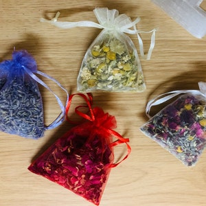 Energised Charged Bag / Herb & Flower Bag  / Sachet / Manifestation Bag / Spell Bag / Mojo Bag
