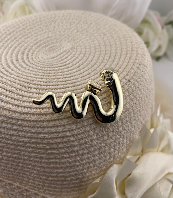 Bookworm Brooch: Literary Worm Pin (2.5" x 1.5") - image 3