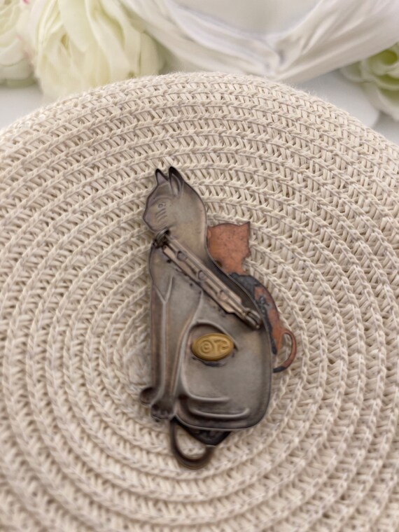 Three Cats Brooch - image 3